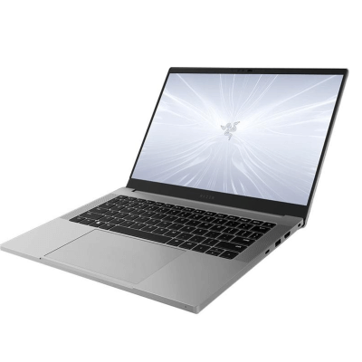 Razer Blade 14 QHD+ 240Hz/R9-8945HS/32GB/1TB/RTX 4070/Win11 Home 